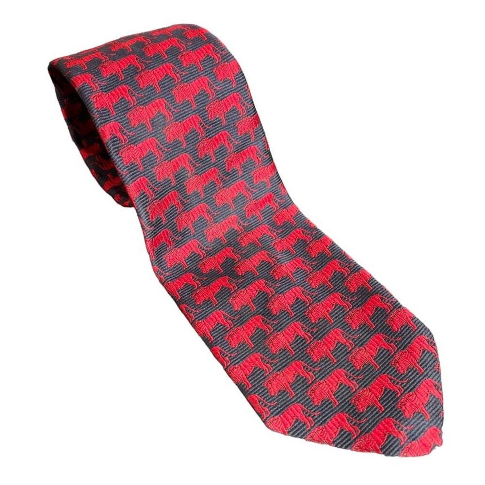 VTG PIERRE CARDIN 100% Silk African Lion Print Textured Tie in Navy blue & Red